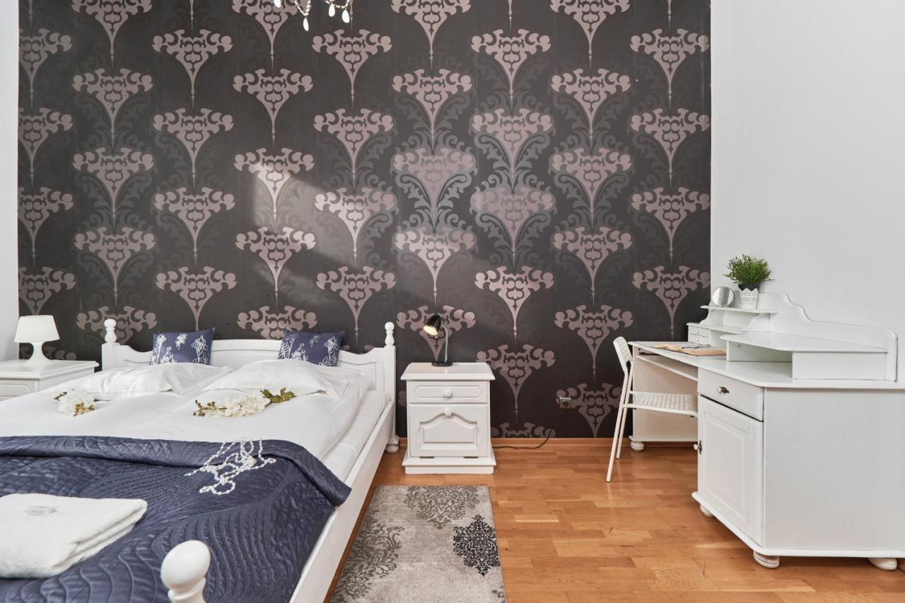 Rynek Apartment The Heart Of The City By Noclegi Renters Breslavia Exterior foto